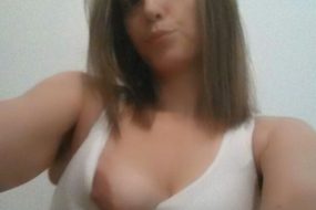 Freaky Housewife Looking For Fun